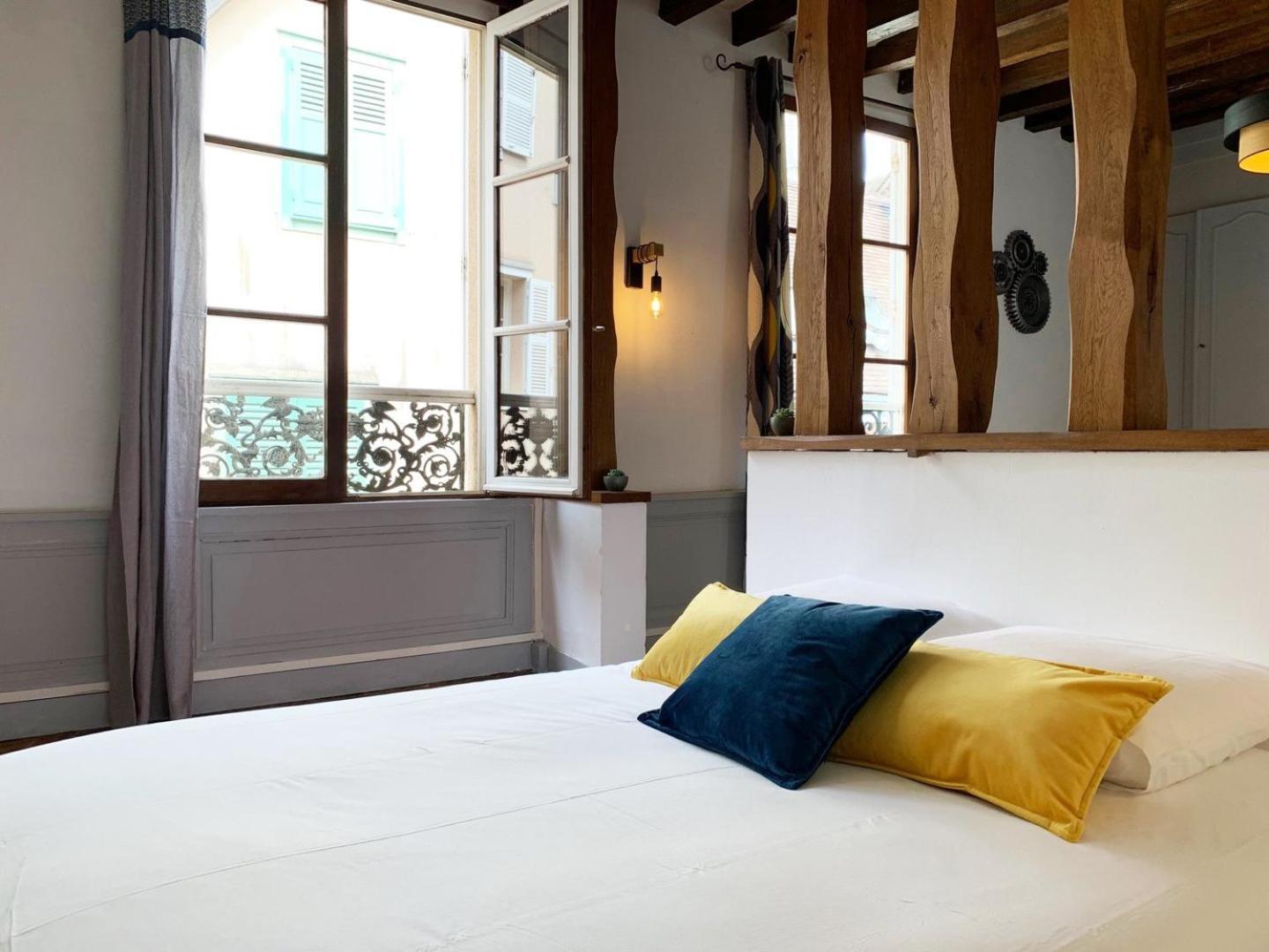 Le Clocher- Appartement Dans Le Coeur De Ville Chartres Buitenkant foto